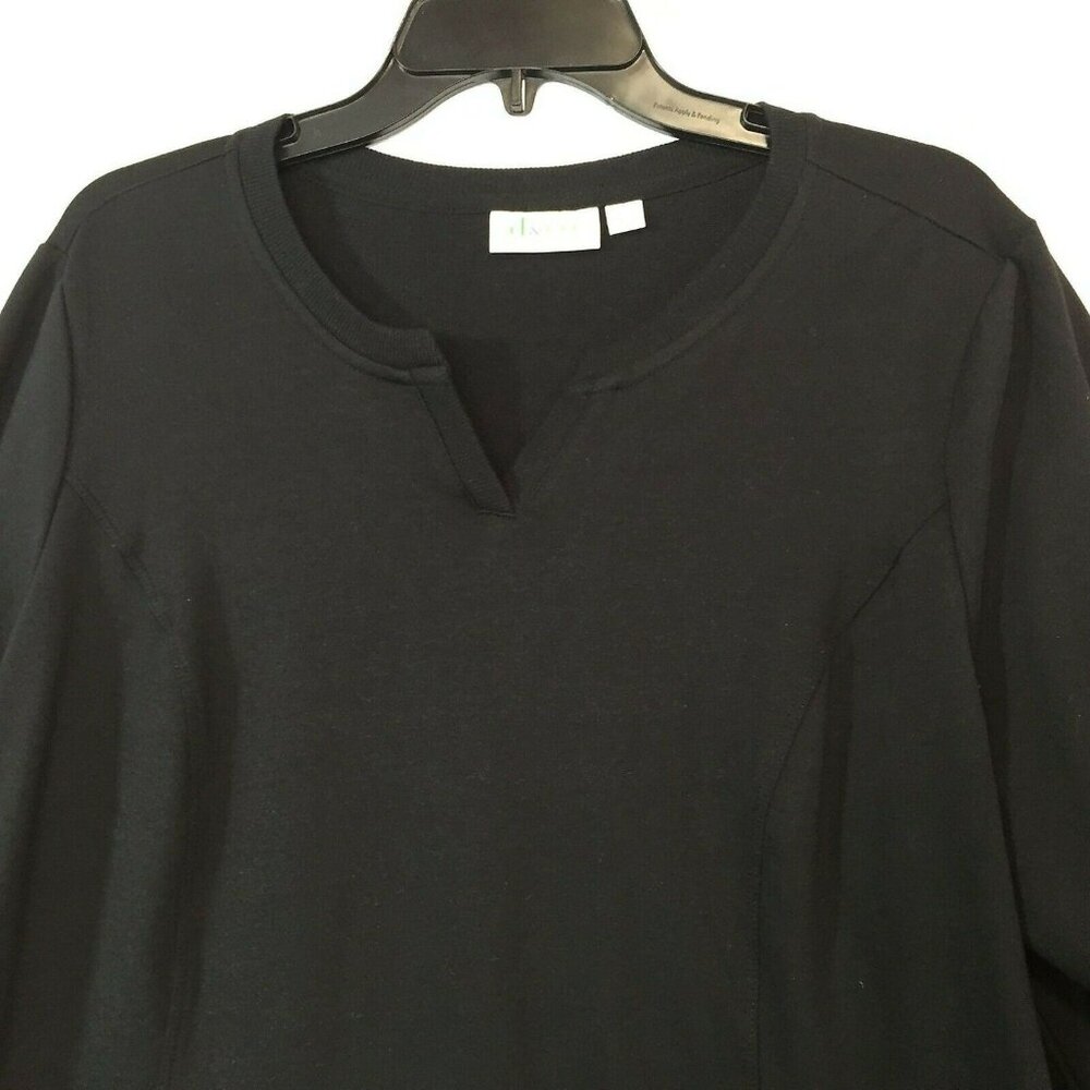 D & Co Active Womens Large Blouse Black Relaxed Fit Pockets Top Pullover Stretch - Picture 5 of 10